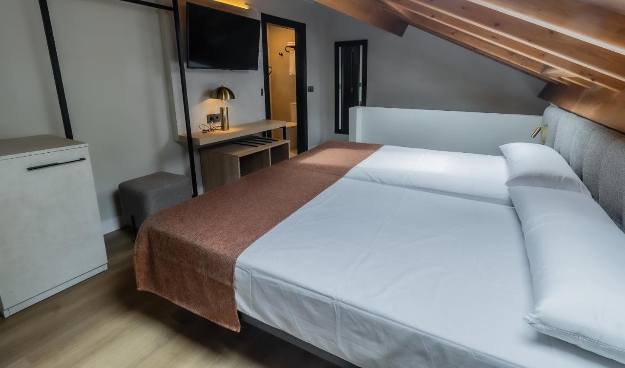 Hotel Corona De Padron Ngoại thất bức ảnh