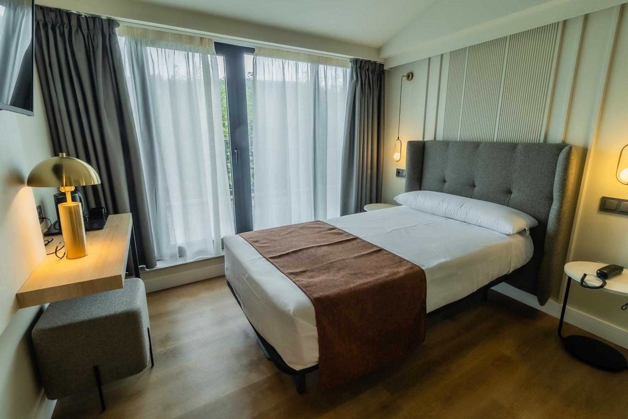 Hotel Corona De Padron Ngoại thất bức ảnh
